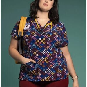 WonderWink Women’s M V-Neck Scrub Top Floral Aztec Print Blue Pink Modern Fit